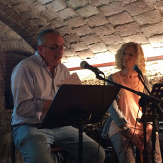 ETV: Llum cinabri / Calma tectònica