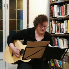 Lidia Uve canta «Ostatge»